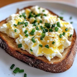 Easy 6-Ingredient Egg and Ricotta Toast